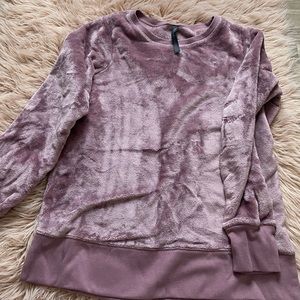 Gaiam mauve super soft fleece crewneck